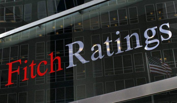 Η Fitch Ratings μείωσε την πρόβλεψή της για τα επιτόκια αθέτησης πληρωμών το 2023 για τα ευρωπαϊκά δάνεια με μόχλευση,