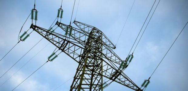 Με σειρά μέτρων παρεμβαίνει το ΥΠΕΝ για το κόστος της ενέργειας στην ελληνική βιομηχανία Με σειρά μέτρων παρεμβαίνει το ΥΠΕΝ για το κόστος της ενέργειας στην ελληνική βιομηχανία