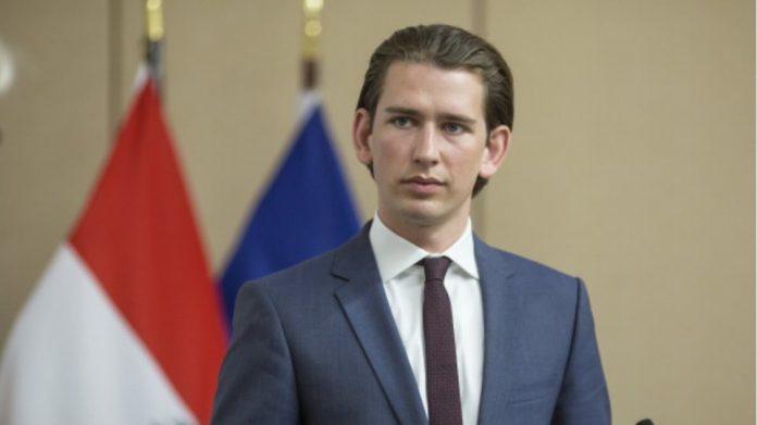 Σ. Κουρτς: Η Τουρκία χρησιμοποιεί μετανάστες ως όπλο κατά της Ευρώπης και παραβιάζει το διεθνές δίκαιο έναντι της Ελλάδας Σ. Κουρτς: Η Τουρκία χρησιμοποιεί μετανάστες ως όπλο κατά της Ευρώπης και παραβιάζει το διεθνές δίκαιο έναντι της Ελλάδας