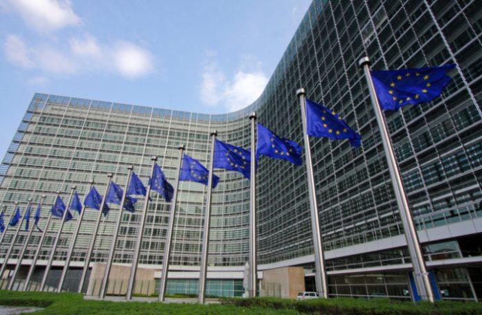 Κομισιόν: Παράταση της προσωρινής προστασίας για τους Ουκρανούς πρόσφυγες έως τον Μάρτιο του 2026 Κομισιόν: Παράταση της προσωρινής προστασίας για τους Ουκρανούς πρόσφυγες έως τον Μάρτιο του 2026
