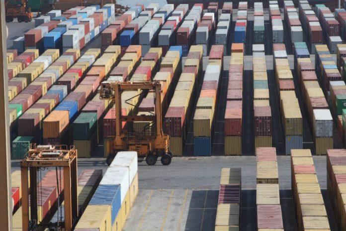 Νέα κάμψη εξαγωγών και εισαγωγών τον Σεπτέμβριο Νέα κάμψη εξαγωγών και εισαγωγών τον Σεπτέμβριο