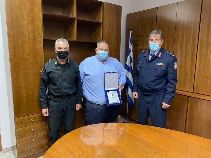 Τιμητική διάκριση-αναγνώριση για τον κ. Απόστολο Αποστολάκο, Διευθύνοντα Σύμβουλο του Οργανισμού Κεντρικών Αγορών και Αλιείας ΑΕ Τιμητική διάκριση-αναγνώριση για τον κ. Απόστολο Αποστολάκο, Διευθύνοντα Σύμβουλο του Οργανισμού Κεντρικών Αγορών και Αλιείας ΑΕ