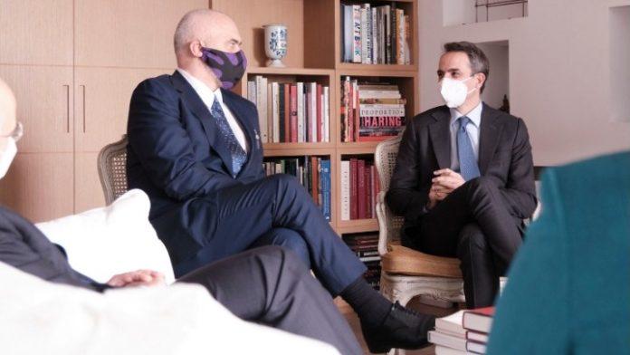 Ικανοποίηση Κυρ. Μητσοτάκη και Έντι Ράμα για τη σταθερή βελτίωση των διμερών σχέσεων Ικανοποίηση Κυρ. Μητσοτάκη και Έντι Ράμα για τη σταθερή βελτίωση των διμερών σχέσεων