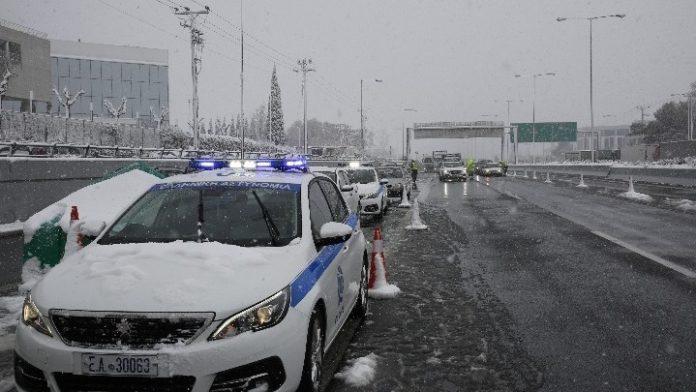 Ομαλοποιείται σταδιακά η κυκλοφορία στην Αττική Οδό Ομαλοποιείται σταδιακά η κυκλοφορία στην Αττική Οδό