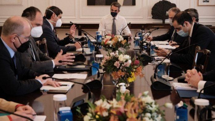 Νομοθετικές παρεμβάσεις για την αντιμετώπιση της οπαδικής βίας- Πρωτοβουλίες σε τρία επίπεδα Νομοθετικές παρεμβάσεις για την αντιμετώπιση της οπαδικής βίας- Πρωτοβουλίες σε τρία επίπεδα
