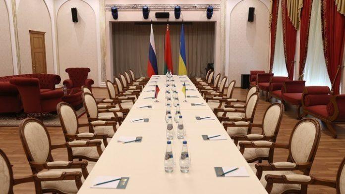 Στη Λευκορωσία, στις 16.00 περίπου (ώρα Ελλάδος) οι συνομιλίες ανάμεσα στην ουκρανική και στη ρωσική αντιπροσωπεία Στη Λευκορωσία, στις 16.00 περίπου (ώρα Ελλάδος) οι συνομιλίες ανάμεσα στην ουκρανική και στη ρωσική αντιπροσωπεία