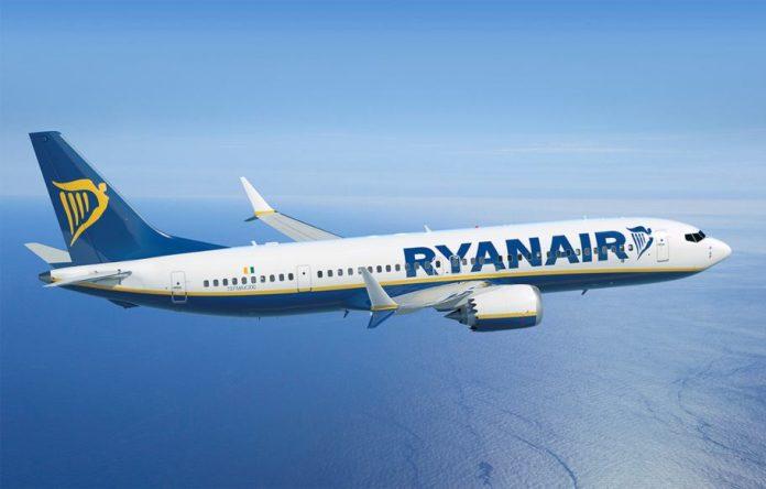 Ryanair: Κλείνει τη βάση της στην Αθήνα για το χειμώνα Ryanair: Κλείνει τη βάση της στην Αθήνα για το χειμώνα