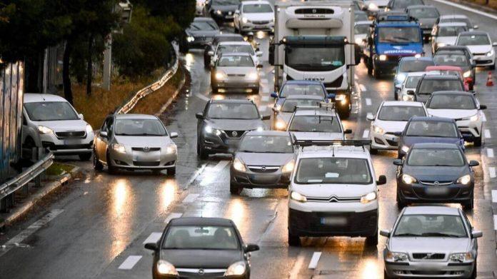 Μέχρι πότε θα πληρωθούν τα τέλη κυκλοφορίας Μέχρι πότε θα πληρωθούν τα τέλη κυκλοφορίας