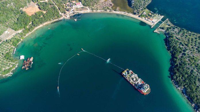 Hellenic Cables: αναλαμβάνει την πραγματοποίηση των υποβρύχιων ηλεκτρικών διασυνδέσεων Λαύριο-Σέριφος και Σέριφος-Μήλος Hellenic Cables: αναλαμβάνει την πραγματοποίηση των υποβρύχιων ηλεκτρικών διασυνδέσεων Λαύριο-Σέριφος και Σέριφος-Μήλος