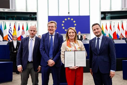 Προϋπολογισμός 2023: έμφαση στην Ουκρανία, την ενέργεια και την ανάκαμψη Προϋπολογισμός 2023: έμφαση στην Ουκρανία, την ενέργεια και την ανάκαμψη