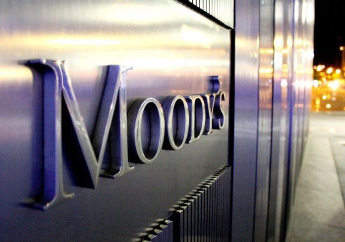 Moody’s: Aναβάθμιση του αξιόχρεου της Ελλάδας κατά δυο βαθμίδες, σε Ba1 από Ba3 Moody’s: Aναβάθμιση του αξιόχρεου της Ελλάδας κατά δυο βαθμίδες, σε Ba1 από Ba3