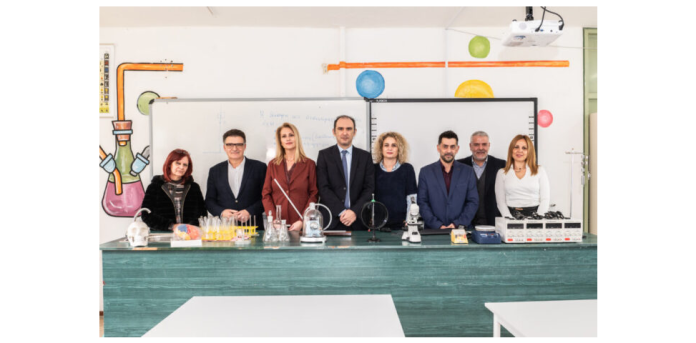 Pharmathen: Δωρεά εξοπλισμού σε δύο σχολεία στη Θράκη Pharmathen: Δωρεά εξοπλισμού σε δύο σχολεία στη Θράκη