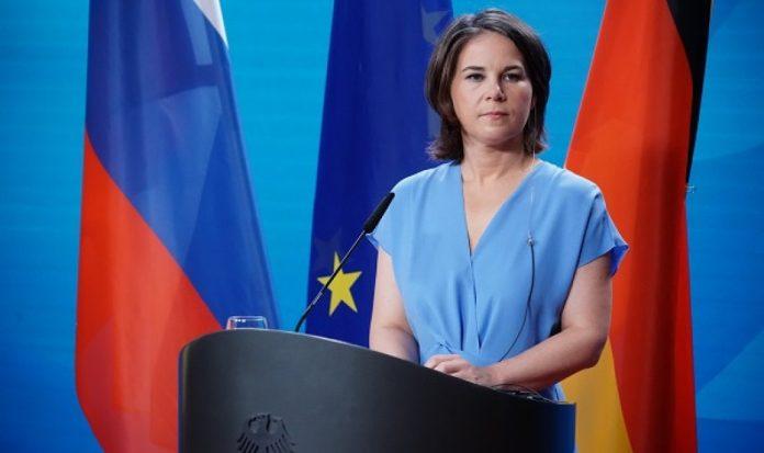 Μπέρμποκ: ”Αν θέλει ο Πούτιν, ο πόλεμος θα τελειώσει αύριο” Μπέρμποκ: ”Αν θέλει ο Πούτιν, ο πόλεμος θα τελειώσει αύριο”