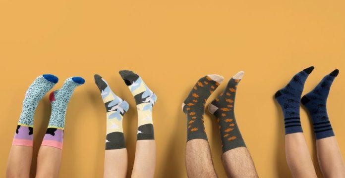 «Ζεστά Πόδια – Ζεστή Καρδιά»: Συλλεκτικά CHARMing Socks για καλό σκοπό! «Ζεστά Πόδια – Ζεστή Καρδιά»: Συλλεκτικά CHARMing Socks για καλό σκοπό!