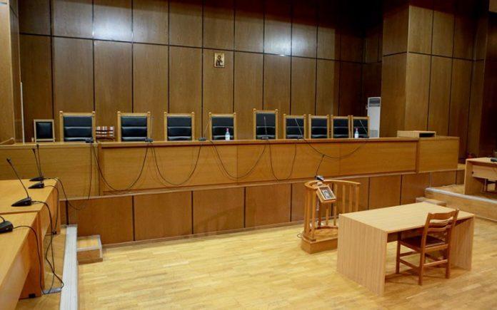 Για τις 15 Δεκεμβρίου αναβλήθηκε η δίκη για τον θάνατο του Ζακ Κωστόπουλου Για τις 15 Δεκεμβρίου αναβλήθηκε η δίκη για τον θάνατο του Ζακ Κωστόπουλου