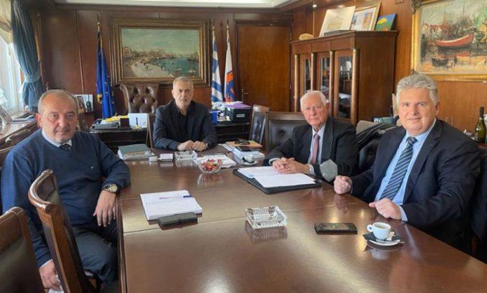 Συνάντηση Δημάρχου Πειραιά Γιάννη Μώραλη με το Προεδρείο της Ένωσης Εφοπλιστών Κρουαζιεροπλοίων και Φορέων Ναυτιλίας Συνάντηση Δημάρχου Πειραιά Γιάννη Μώραλη με το Προεδρείο της Ένωσης Εφοπλιστών Κρουαζιεροπλοίων και Φορέων Ναυτιλίας