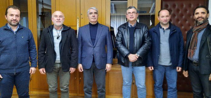 Συνάντηση Σίμου Κεδίκογλου με την Ομοσπονδία Μελισσοκομικών Συλλόγων Ελλάδος Συνάντηση Σίμου Κεδίκογλου με την Ομοσπονδία Μελισσοκομικών Συλλόγων Ελλάδος