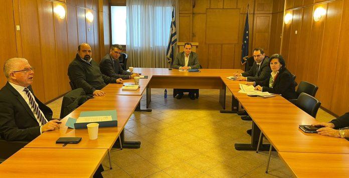 ΥΠΑΑΤ: Αποζημίωση καλλιεργειών στους παραγωγούς επιτραπέζιων ροδάκινων, συμπύρηνων, βερίκοκων, μήλων και καστάνων ΥΠΑΑΤ: Αποζημίωση καλλιεργειών στους παραγωγούς επιτραπέζιων ροδάκινων, συμπύρηνων, βερίκοκων, μήλων και καστάνων