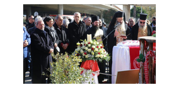 Ο Δήμος Πειραιά τίμησε τη μνήμη των 21 θυμάτων της Θύρας 7 Ο Δήμος Πειραιά τίμησε τη μνήμη των 21 θυμάτων της Θύρας 7