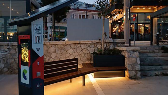 «Το Έξυπνο παγκάκι» στο Μικρολίμανο «Το Έξυπνο παγκάκι» στο Μικρολίμανο