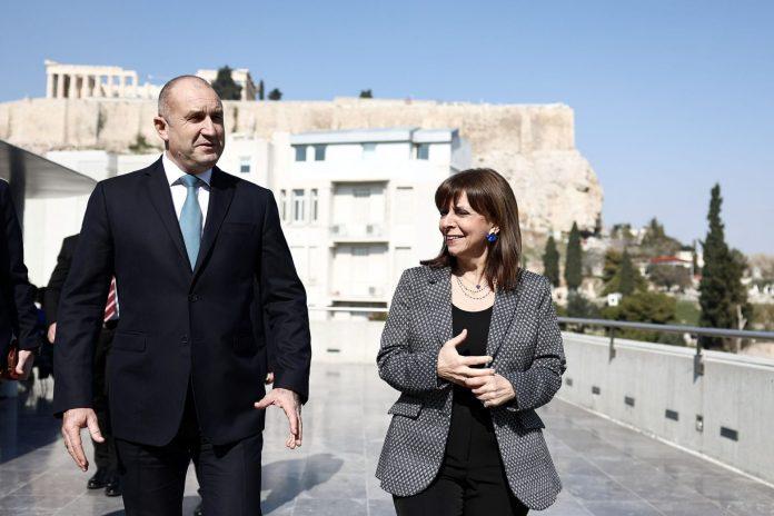 Η ΠτΔ γευμάτισε με τον Πρόεδρο της Δημοκρατίας της Βουλγαρίας Η ΠτΔ γευμάτισε με τον Πρόεδρο της Δημοκρατίας της Βουλγαρίας