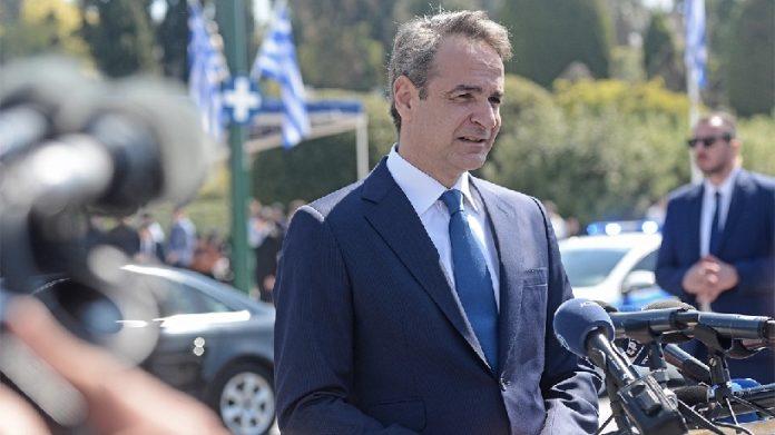 Μητσοτάκης: «Να διδαχθούμε από τις τραγωδίες και να εμπνευστούμε από τους θριάμβους» Μητσοτάκης: «Να διδαχθούμε από τις τραγωδίες και να εμπνευστούμε από τους θριάμβους»