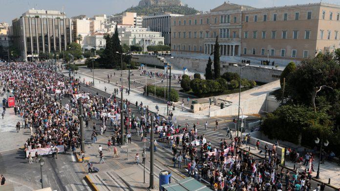 24ωρη πανελλαδική απεργία στις 21 Σεπτεμβρίου προκήρυξαν ΑΔΕΔΥ και ναυτεργάτες