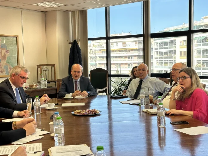 Κ. Χατζηδάκης: «Τρέξτε» τις αιτήσεις για την παραγραφή μη βεβαιωμένων οφειλών Κ. Χατζηδάκης: «Τρέξτε» τις αιτήσεις για την παραγραφή μη βεβαιωμένων οφειλών