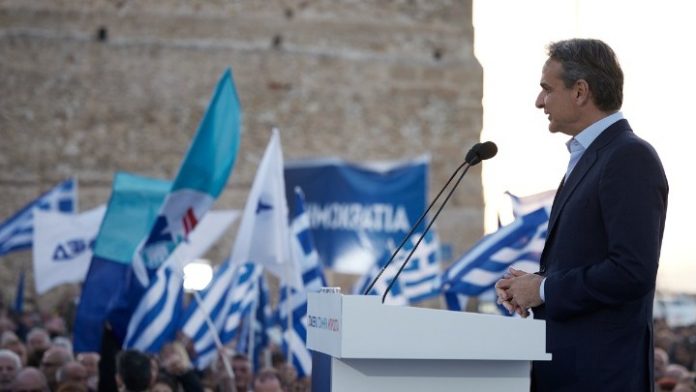 Μητσοτάκης: «Οι Έλληνες ξέρουν, κρίνουν, συγκρίνουν και κυρίως θυμούνται» Μητσοτάκης: «Οι Έλληνες ξέρουν, κρίνουν, συγκρίνουν και κυρίως θυμούνται»