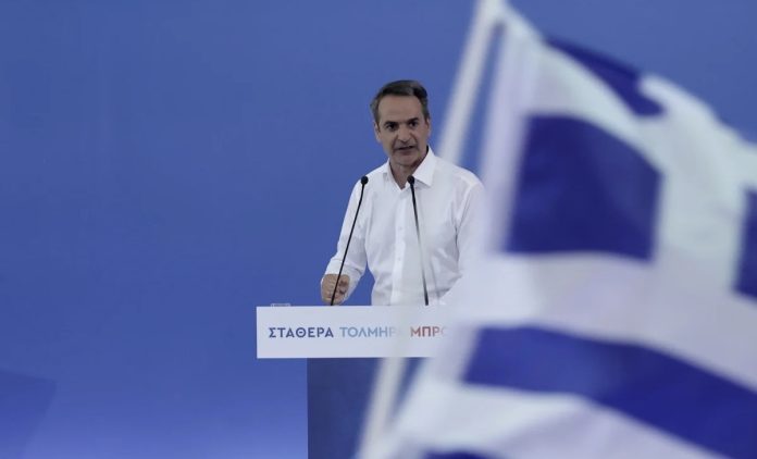 Μητσοτάκης: «Ο κ. Τσίπρας είναι διχαστικός, υποκριτής και επικίνδυνος» (video) Μητσοτάκης: «Ο κ. Τσίπρας είναι διχαστικός, υποκριτής και επικίνδυνος» (video)