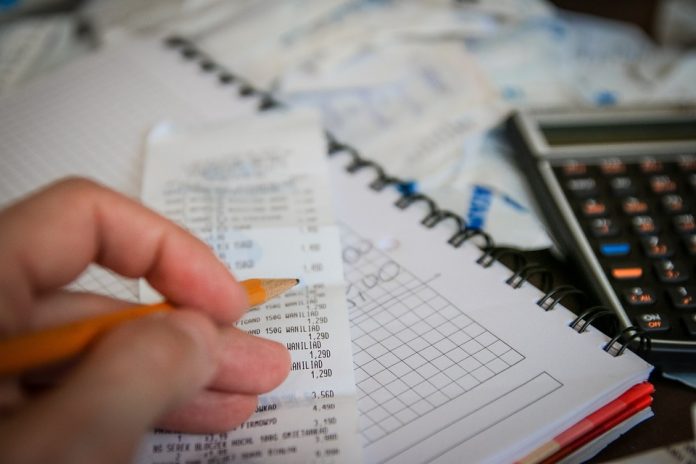 Το Πάσχα 2.000 συμπολίτες μας «έκαναν» τη φορολογική τους δήλωση Το Πάσχα 2.000 συμπολίτες μας «έκαναν» τη φορολογική τους δήλωση