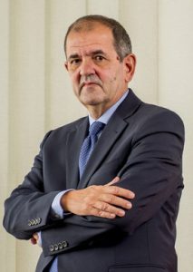 <img src="Γιάννης-Αληγιζάκης-Διευθύνων-Σύμβουλος-της-ΕΛΙΝΟΙΛ.jpg" alt="ρεκόρ-οικονομικής-απόδοσης">