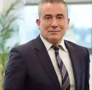 <img src="Κώστας-Σαββάκης-Γενικός-Διευθυντής-της-Hellenic-Cables.png" alt="η-hellenic-cables-αναδεικνύεται">
