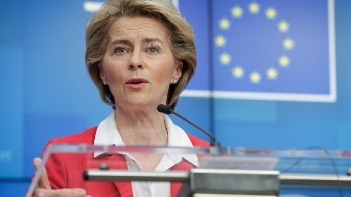 Φον ντερ Λάιεν για μεταναστευτικό: Ιστορική συμφωνία, η Ε.Ε. είναι ισχυρή Φον ντερ Λάιεν για μεταναστευτικό: Ιστορική συμφωνία, η Ε.Ε. είναι ισχυρή