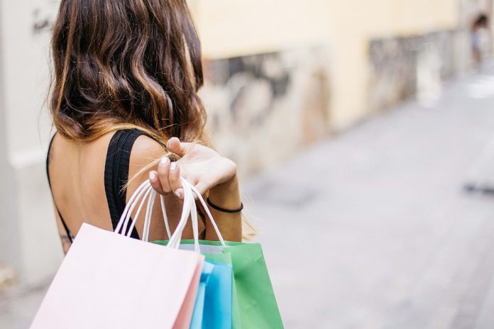ΕΛΣΤΑΤ: Αυξημένος κατά 12,7% ο τζίρος του λιανικού εμπορίου τον Μάιο ΕΛΣΤΑΤ: Αυξημένος κατά 12,7% ο τζίρος του λιανικού εμπορίου τον Μάιο