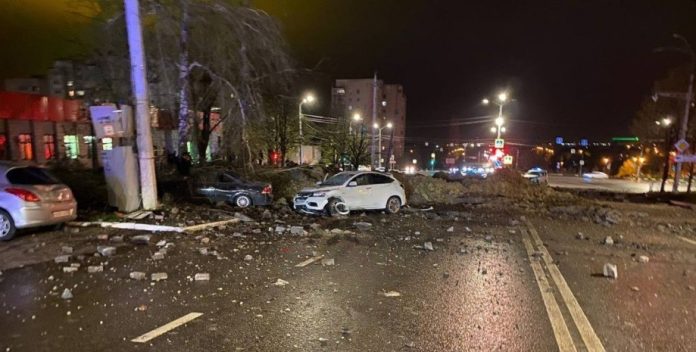 «Πολυάριθμες» νυκτερινές επιθέσεις μη επανδρωμένων αεροσκαφών σε ρωσική επαρχία