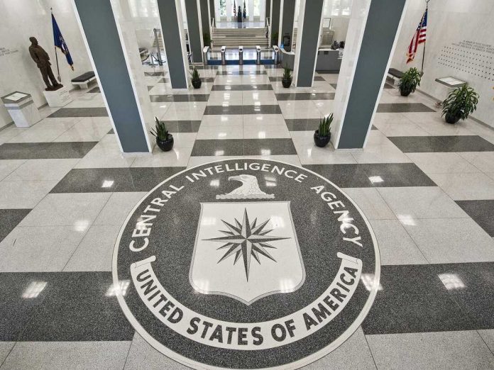 Με ένα βίντεο, η CIA παρακινεί τους Ρώσους να της δώσουν πληροφορίες