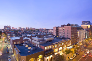 <img src="Mandarin-Oriental-Boston.png" alt="τo-πρώτο-ξενοδοχείο-mandarin">