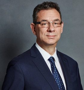 <img src="Pfizer-CEO-Άλμπερτ-Μπουρλά.jpg" alt="η-pfizer-θα-επενδύσει">