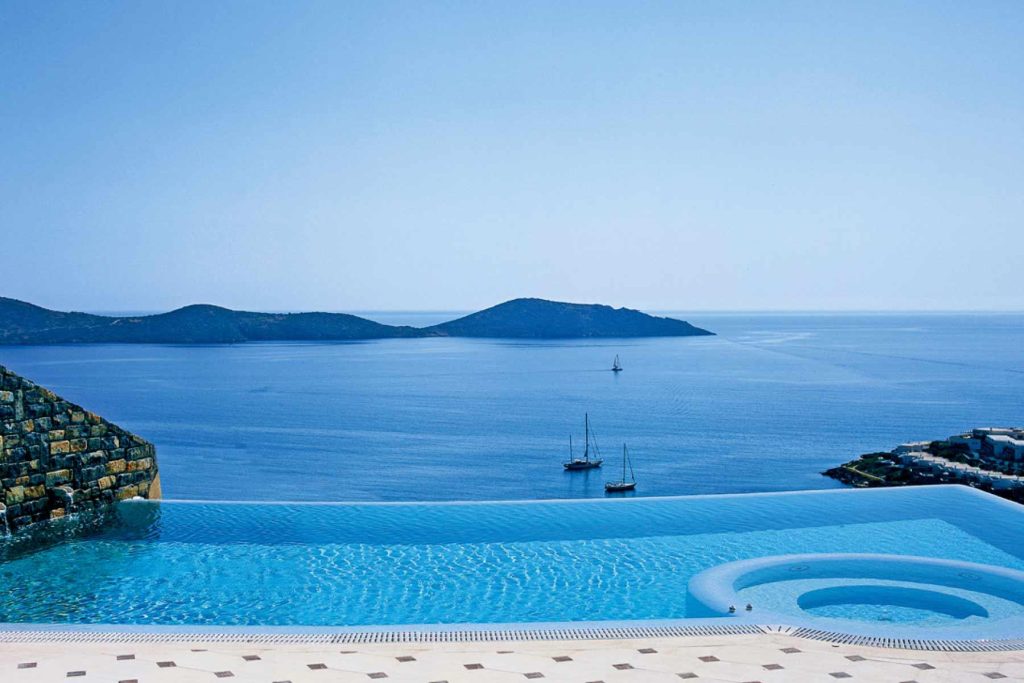 <img src="elounda-gulf-villas-resort-crete-executive-spa-pool-villa1.jpg" alt="στην-everty-το-elounda">