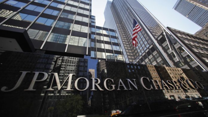 Κυβέρνηση με βασικό κορμό την ΝΔ «βλέπει» η JP Morgan Κυβέρνηση με βασικό κορμό την ΝΔ «βλέπει» η JP Morgan