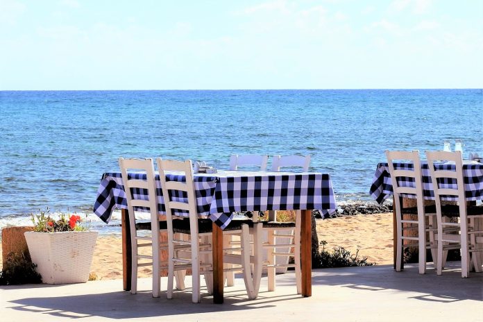 Μεγάλο «αγκάθι» η έλλειψη εργαζομένων στον τουρισμό Μεγάλο «αγκάθι» η έλλειψη εργαζομένων στον τουρισμό
