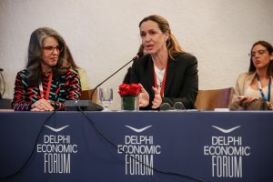 <img src="Αγγελική-Κοσμοπούλου.jpg" alt="μένουν-πολλά-να-γίνουν">