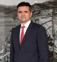 <img src="Αναστάσιος-Τόσιος-Αναπληρωτής-Διευθύνων-Σύμβουλος.png" alt="σε-προμήθεια-ηλεκτροκίνητων">