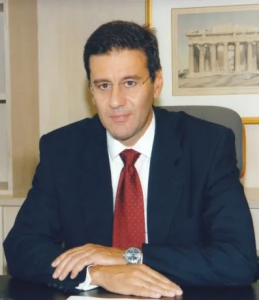 <img src="Γιάννης-Εμίρης-Γενικός-Διευθυντής-Wholesale-Banking-της-Τράπεζας.png" alt="δανειακή-σύμβαση-alpha-bank">