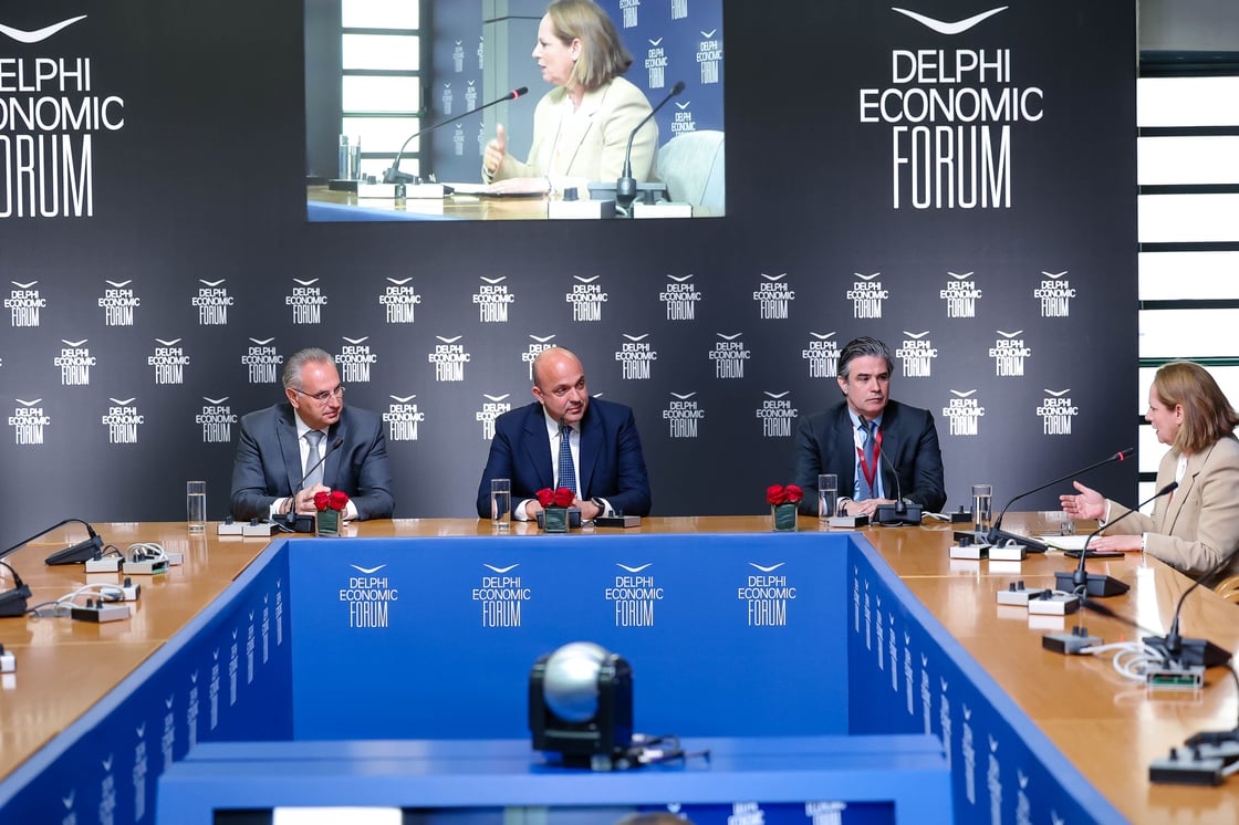 <img src="ΔΕΗ-φόρουμ-Δελφών.jpg" alt="ορίζοντα-δεκαετίας-έχει-η-δεη">