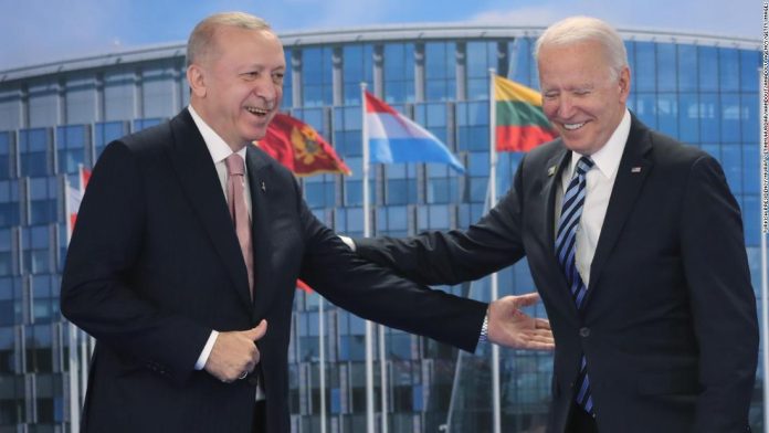 Συγχαρητήρια Μπάιντεν σε Ερντογάν - Συζήτηση για F-16