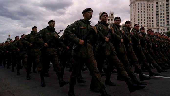 Η Ρωσία έχει στρατολογήσει 10.000 κρατούμενους στον πόλεμο με την Ουκρανία Η Ρωσία έχει στρατολογήσει 10.000 κρατούμενους στον πόλεμο με την Ουκρανία