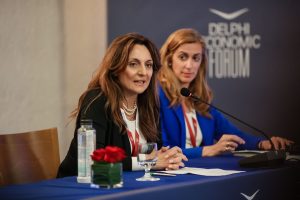 <img src="Φοίβη-Κουντούρη.jpg" alt="μένουν-πολλά-να-γίνουν">
