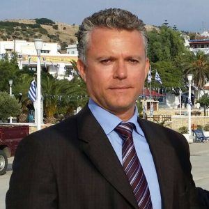 <img src="Φώτης-Μάγγος-Δήμαρχος-των-Λειψών.jpg" alt="στους-λειψούς-μεταφέρετε">